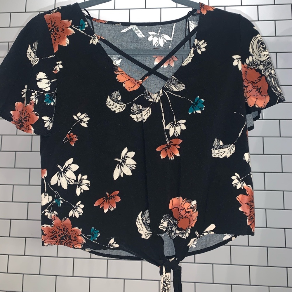 Flower cropped blouse
